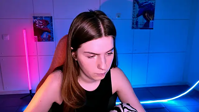 AliceCUNTach online show from 11/13/25, 05:17