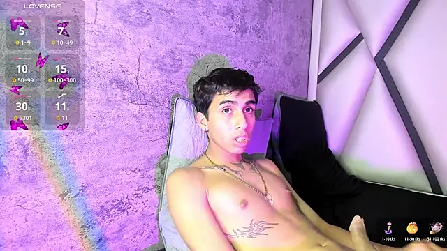 Amy Fox03 online show from 11/04/25, 12:48