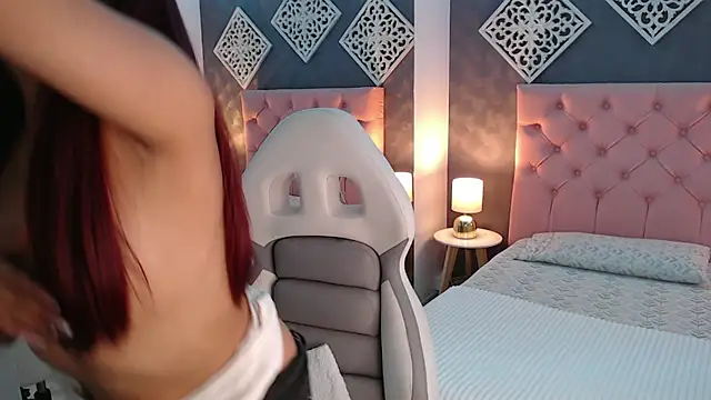 Maia Reficco online show from 10/09/25, 11:52