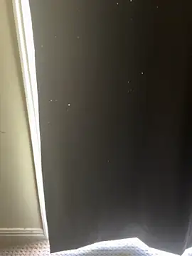 Snapshot of aussiepeaches chatting on 11/17/25, 02:39 aussiepeaches online show from 11/17/25, 02:39