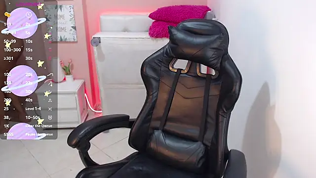 Cherrykissxx online show from 11/07/25, 04:34