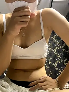 Snapshot of Fin-xinh18 chatting on 09/11/25, 04:18 Fin-xinh18 online show from 09/11/25, 04:18