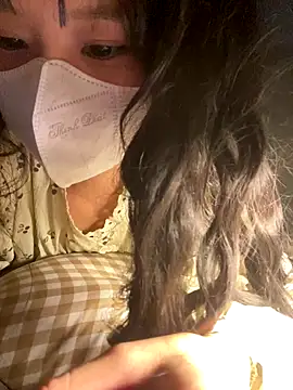 Snapshot of Fin-xinh18 chatting on 10/31/25, 03:57 Fin-xinh18 online show from 10/31/25, 03:57