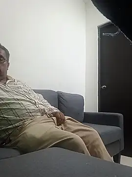 HomHot47 online show from 10/14/25, 02:23