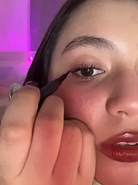 Angeldusttt online show from 11/18/25, 01:22