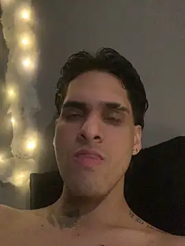 Snapshot of Marvinhenao91 chatting on 10/11/25, 04:55 Marvinhenao91 online show from 10/11/25, 04:55