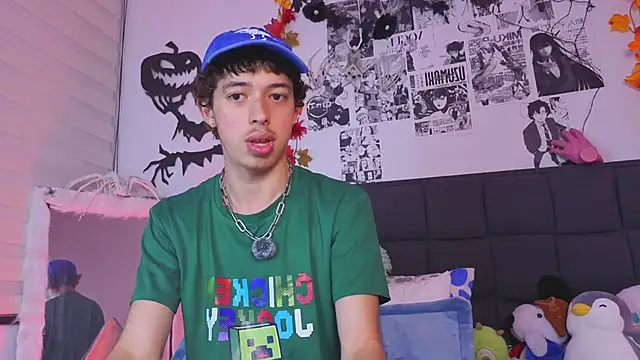 Otter Star online show from 10/20/25, 02:45