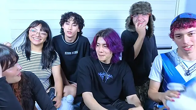 Otter Star online show from 11/18/25, 12:27