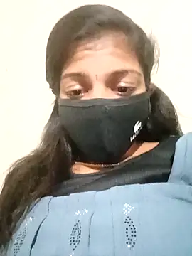 Snapshot of Tamil_Sreesha chatting on 10/04/25, 05:33 Tamil Sreesha online show from 10/04/25, 05:33