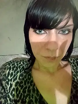 Lea9816 online show from 10/31/25, 11:28