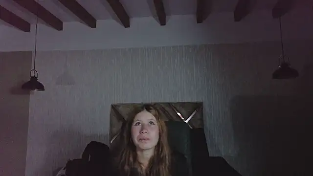 Snapshot of Olivia11_ chatting on 10/24/25, 11:06 Olivia11 online show from 10/24/25, 11:06