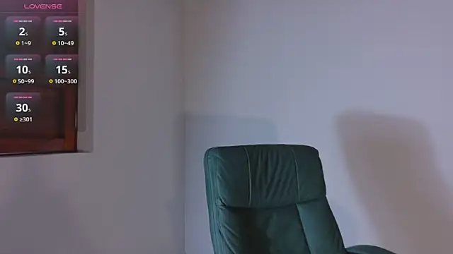 Snapshot of Olivia11_ chatting on 11/13/25, 11:09 Olivia11 online show from 11/13/25, 11:09