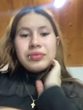 Snapshot of Olivia11_ chatting on 11/20/25, 01:39 Olivia11 online show from 11/20/25, 01:39