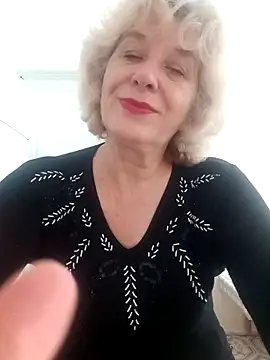 52MiaLove02 online show from 09/24/25, 05:11