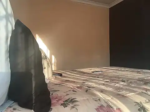 Cianda24 online show from 10/21/25, 03:46