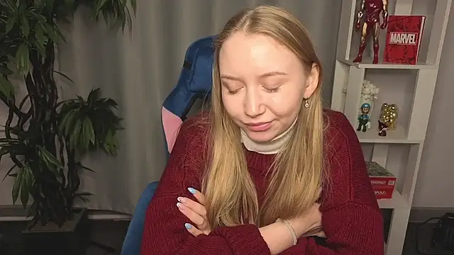 JulieGreen online show from 11/02/25, 12:40