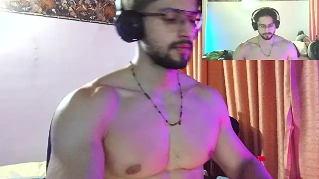 Snapshot of Axel-Cr0ss chatting on 09/30/25, 04:28 Axel-Cr0ss online show from 09/30/25, 04:28