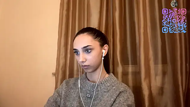 LinaMour online show from 10/14/25, 10:32