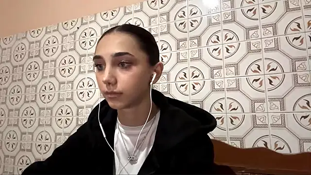 LinaMour online show from 11/01/25, 10:12