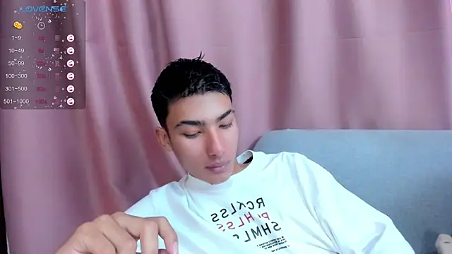 raven yees online show from 09/21/25, 07:15