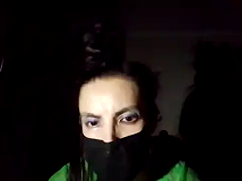 Snapshot of Ladyetcetera chatting on 10/26/25, 12:05 Ladyetcetera online show from 10/26/25, 12:05