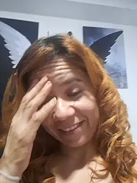 agatha walter  online show from 09/09/25, 03:17