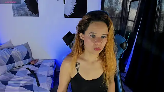 agatha walter  online show from 10/22/25, 06:18