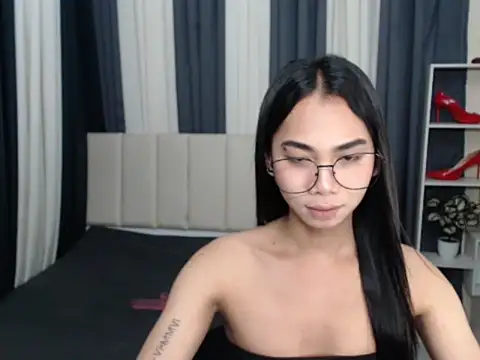 PetiteAsianYuki online show from 11/10/25, 08:30