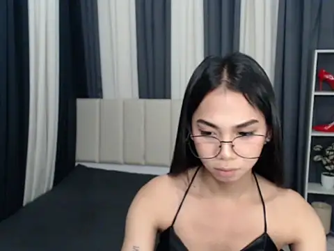 PetiteAsianYuki online show from 11/12/25, 12:05