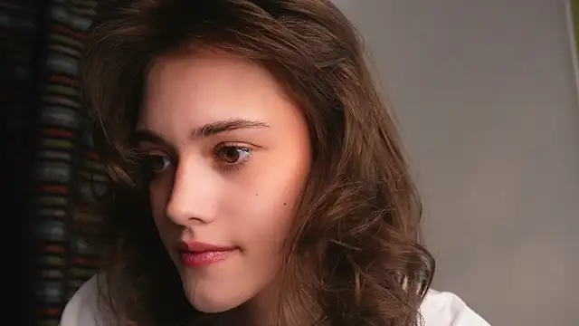 ttragedienne online show from 11/10/25, 01:43