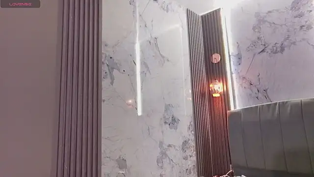 Aurora jones11 online show from 10/18/25, 04:26