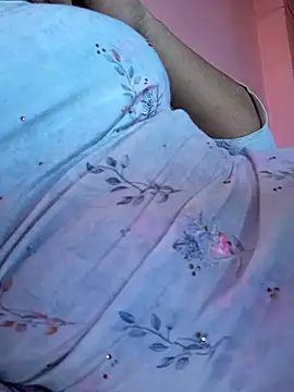 ariya-03 online show from 11/18/25, 06:18