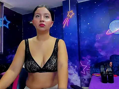 Thalia Cortea online show from 10/10/25, 02:49