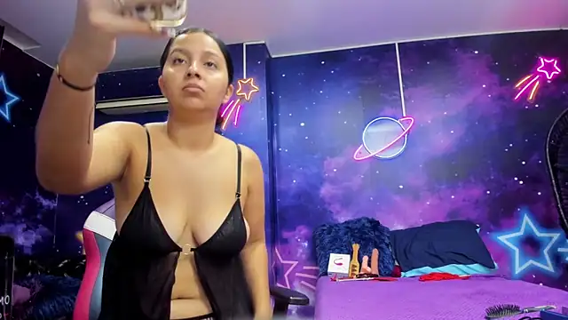 Thalia Cortea online show from 10/23/25, 02:27