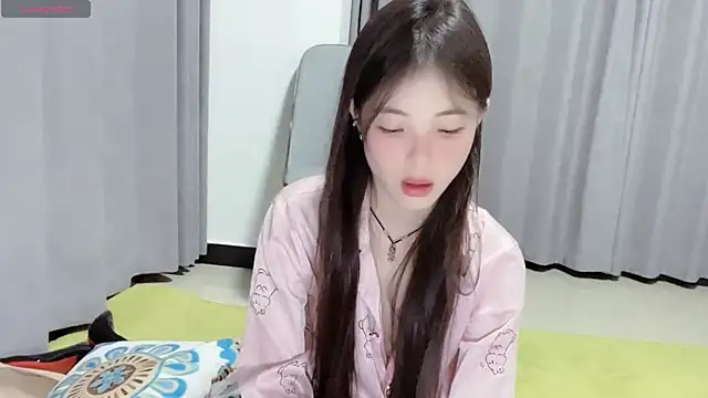 nuonuo321 online show from 11/05/25, 10:37