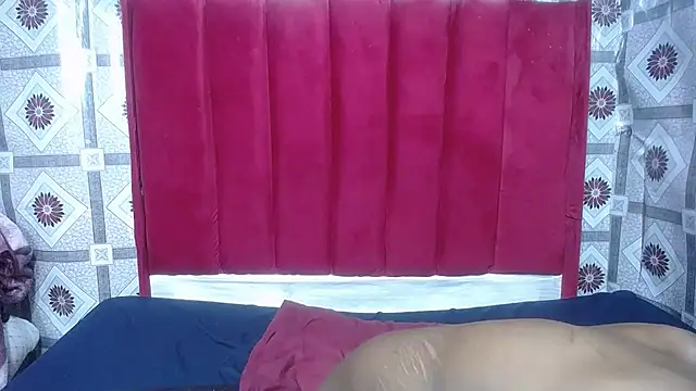 Amber-Diamondxxx online show from 09/28/25, 08:20