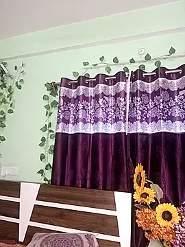 V-Hot-Sweti online show from 09/17/25, 03:30