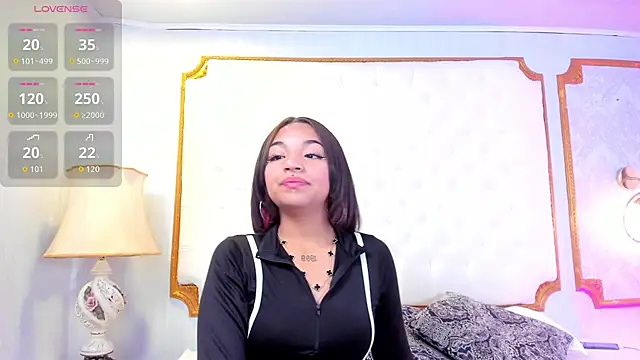 Snapshot of Manelyk_evanss_ chatting on 10/10/25, 09:19 Manelyk evanss online show from 10/10/25, 09:19