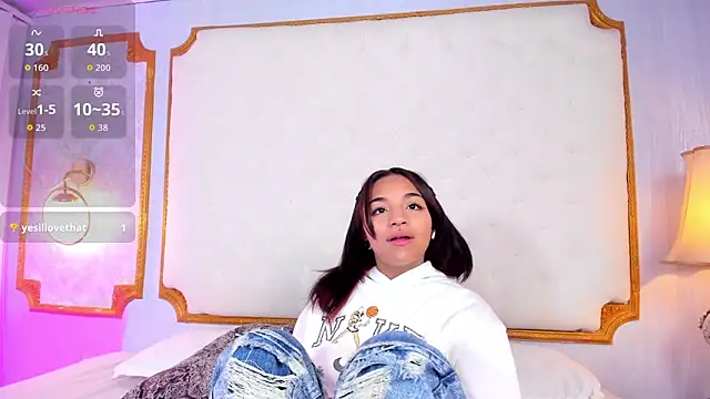 Snapshot of Manelyk_evanss_ chatting on 10/16/25, 11:22 Manelyk evanss online show from 10/16/25, 11:22