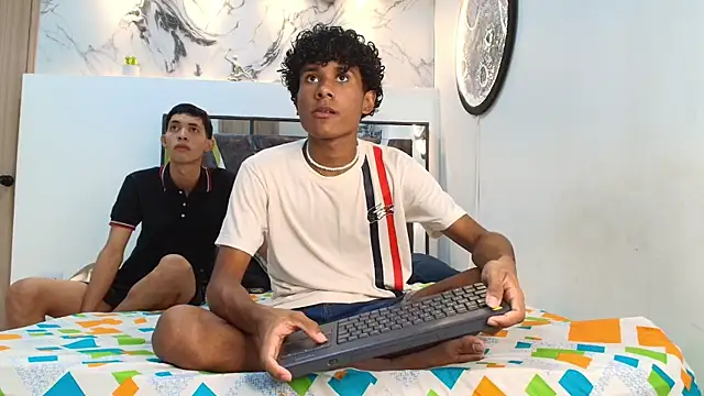 LONDON BOYS1 online show from 10/10/25, 01:15