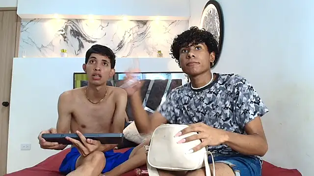 LONDON BOYS1 online show from 10/28/25, 01:20