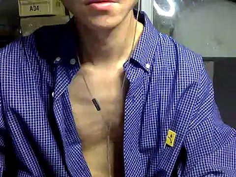 Snapshot of Zzchu chatting on 09/19/25, 06:08 Zzchu online show from 09/19/25, 06:08