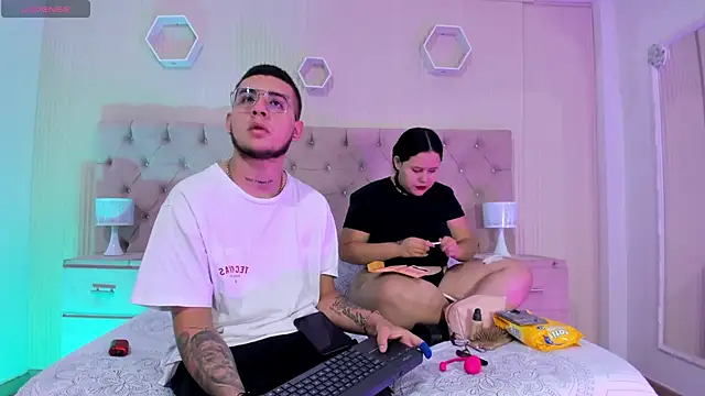 AresAndGabby online show from 10/06/25, 12:57