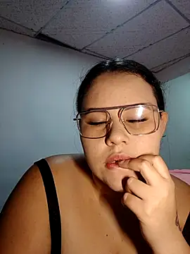 AresAndGabby online show from 11/06/25, 12:33