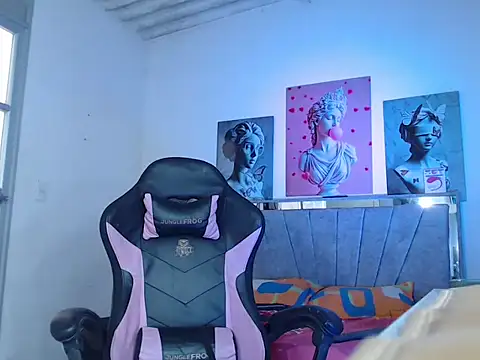 aisha299 online show from 10/08/25, 05:43