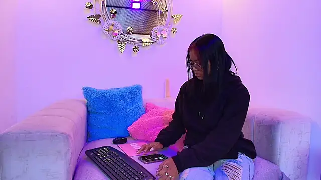 lilith and draven nom online show from 11/05/25, 08:31