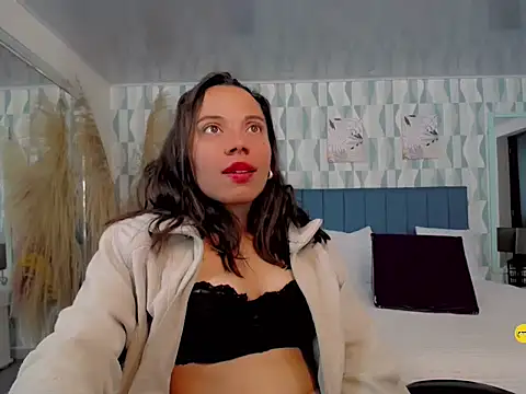Perla vonrose online show from 09/17/25, 12:07