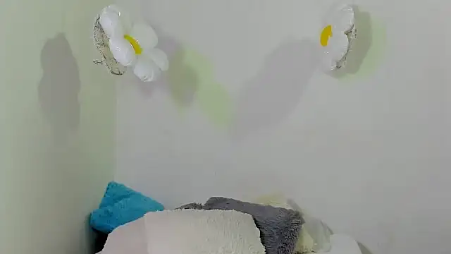 Naomi Flame online show from 10/22/25, 08:08