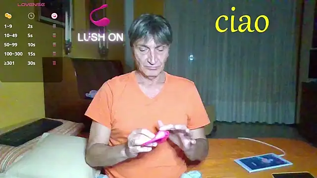 lattediyak online show from 10/18/25, 12:24