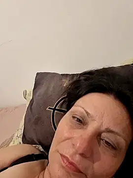 Snapshot of jessyca_ chatting on 11/06/25, 08:43 jessyca online show from 11/06/25, 08:43